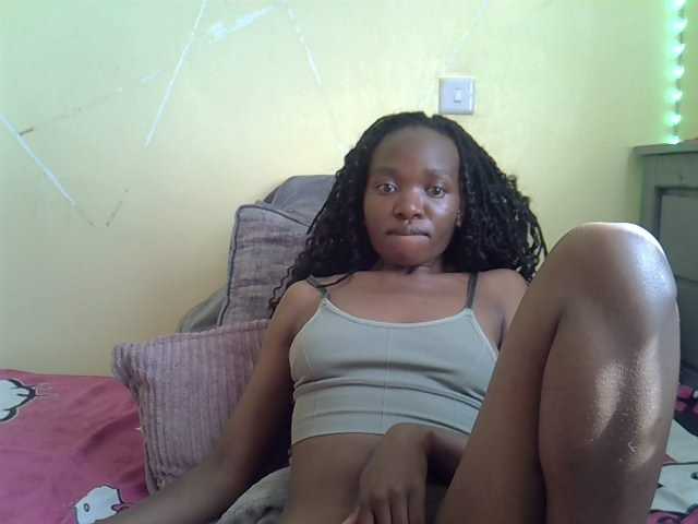 Eboniana live cam on BongaCams