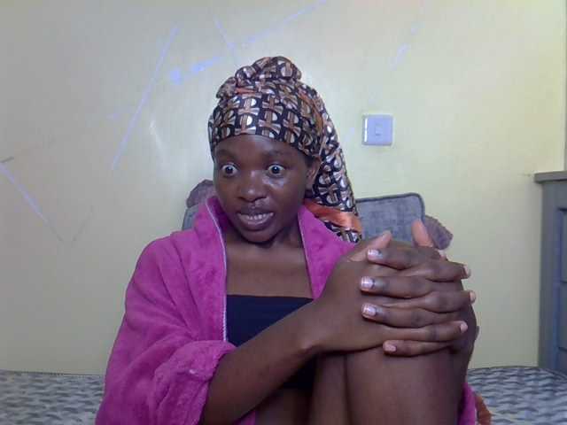 Eboniana live cam on BongaCams
