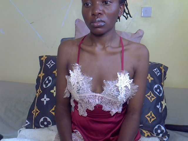 Eboniana live cam on BongaCams