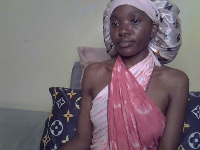 Eboniana live cam on BongaCams