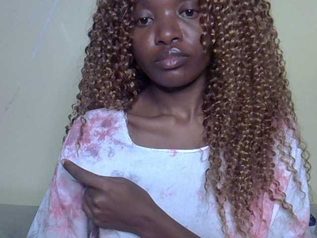 Eboniana live cam on BongaCams