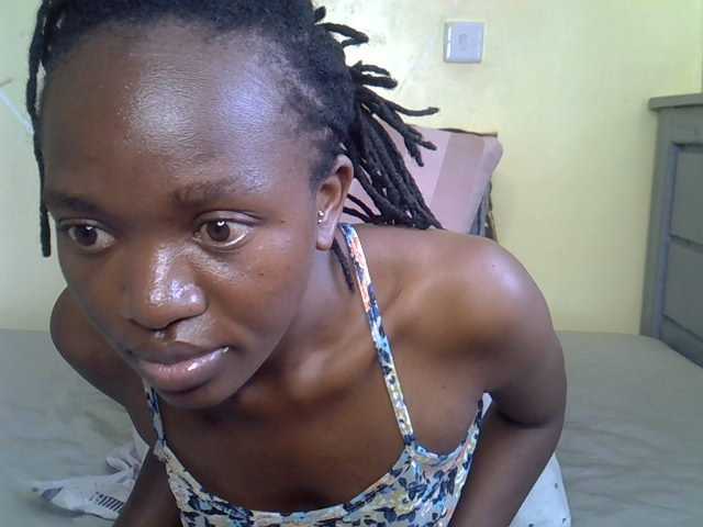 Eboniana live cam on BongaCams