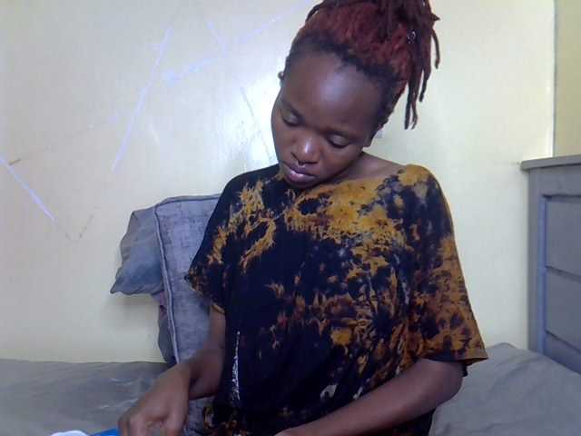 Eboniana live cam on BongaCams