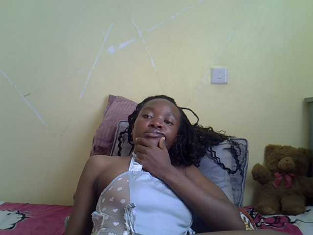 Eboniana live cam on BongaCams