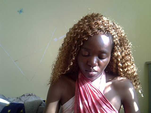 Eboniana live cam on BongaCams