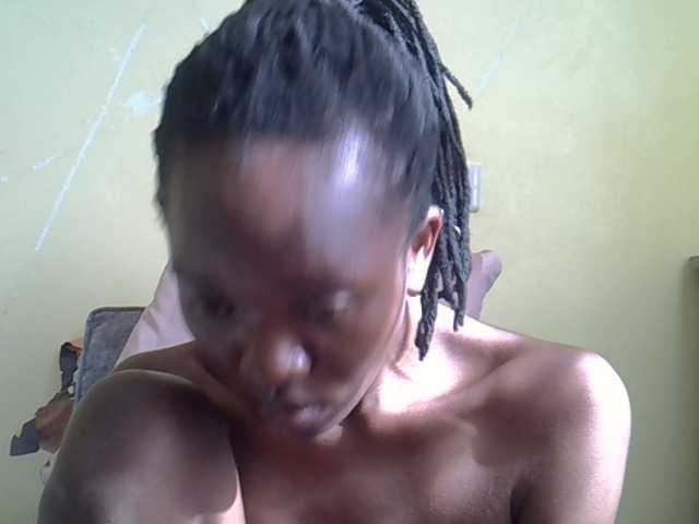 Eboniana live cam on BongaCams