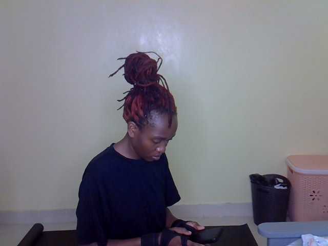 Eboniana live cam on BongaCams