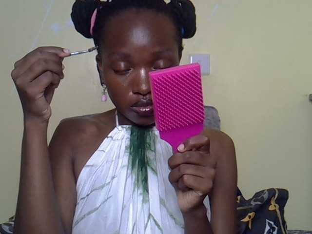 Eboniana live cam on BongaCams