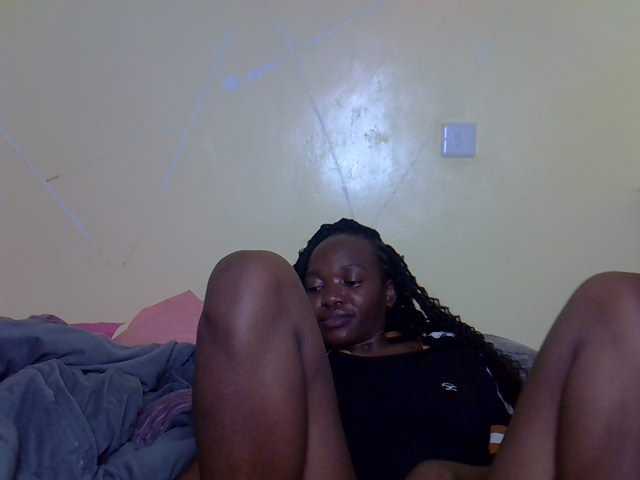 Eboniana live cam on BongaCams