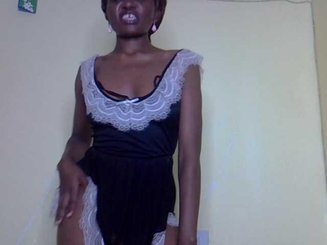 Eboniana live cam on BongaCams