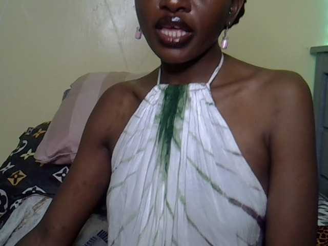 Eboniana live cam on BongaCams