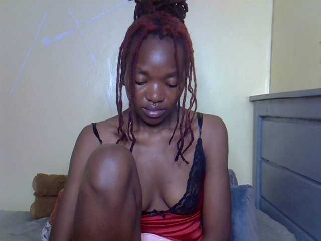 Eboniana live cam on BongaCams