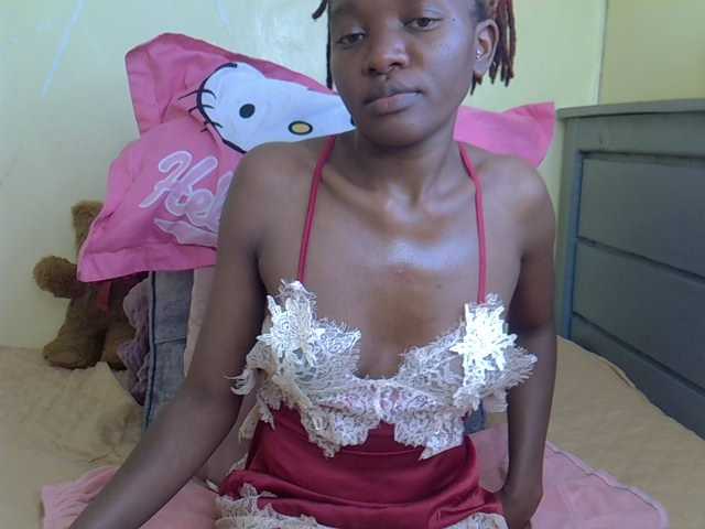 Eboniana live cam on BongaCams