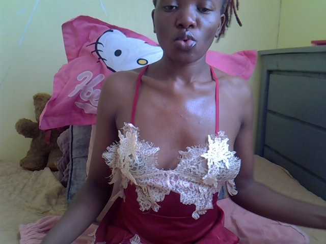 Eboniana live cam on BongaCams