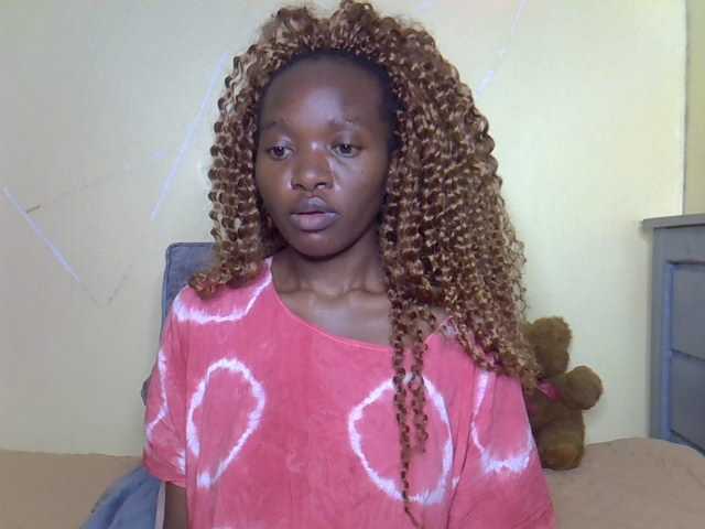 Eboniana live cam on BongaCams