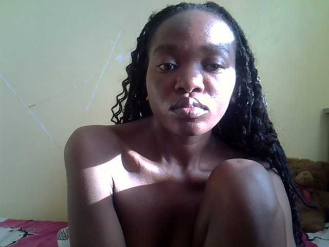 Eboniana live cam on BongaCams