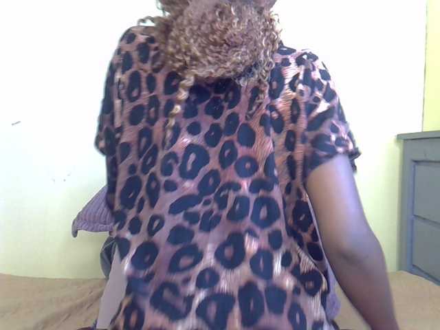 Eboniana live cam on BongaCams