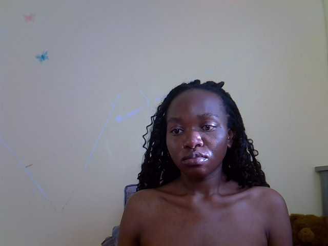 Eboniana live cam on BongaCams