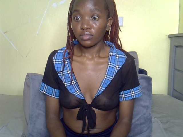 Eboniana live cam on BongaCams