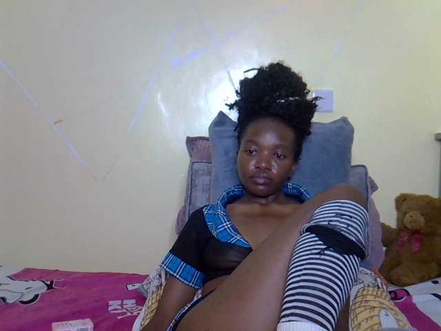 Eboniana live cam on BongaCams