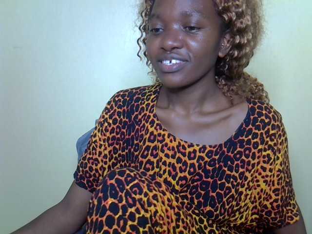 Eboniana live cam on BongaCams