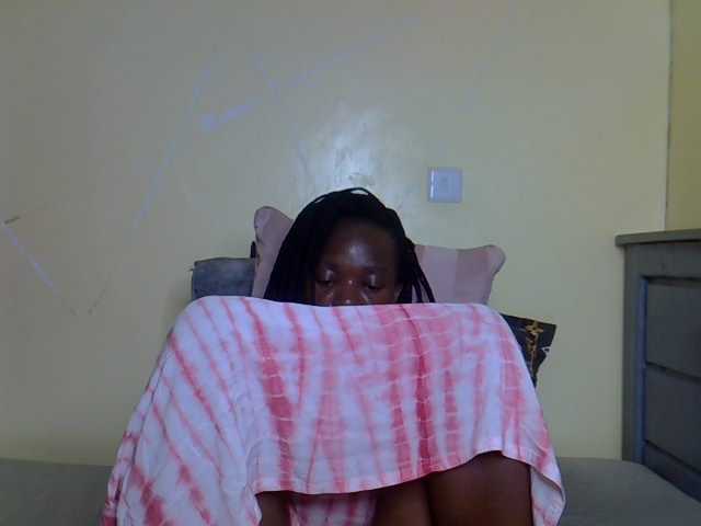 Eboniana live cam on BongaCams