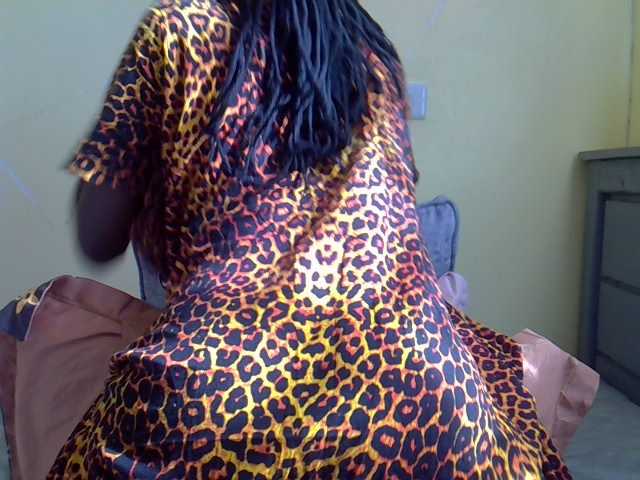 Eboniana live cam on BongaCams