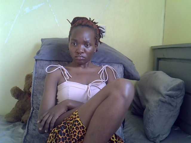Eboniana live cam on BongaCams