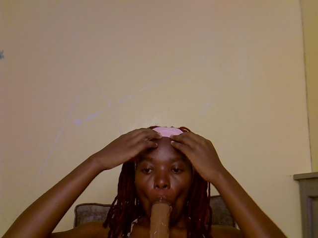 Eboniana live cam on BongaCams