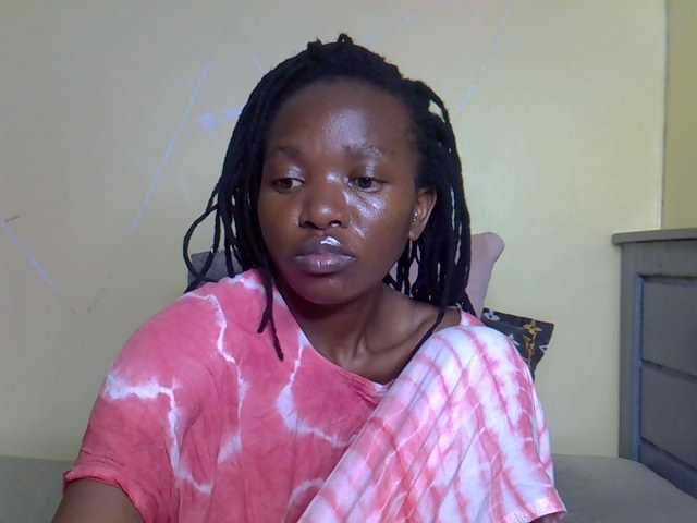 Eboniana live cam on BongaCams