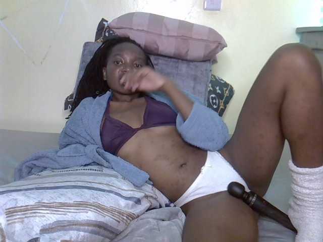 Eboniana live cam on BongaCams