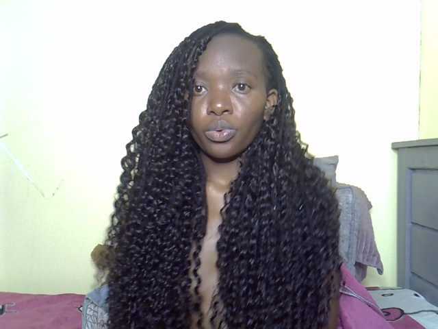 Eboniana live cam on BongaCams
