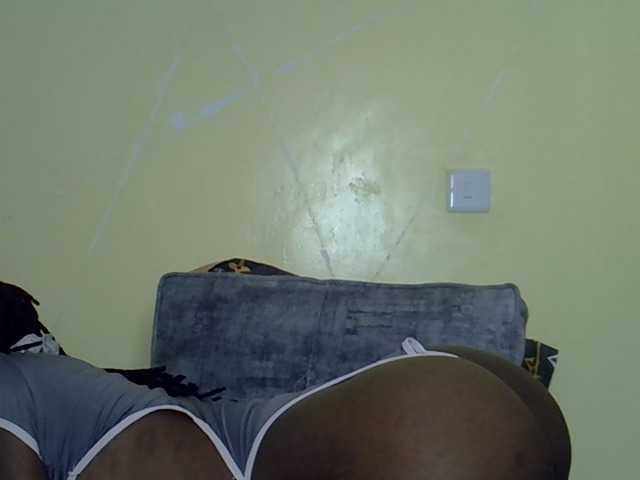 Eboniana live cam on BongaCams