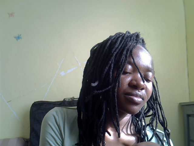 Eboniana live cam on BongaCams