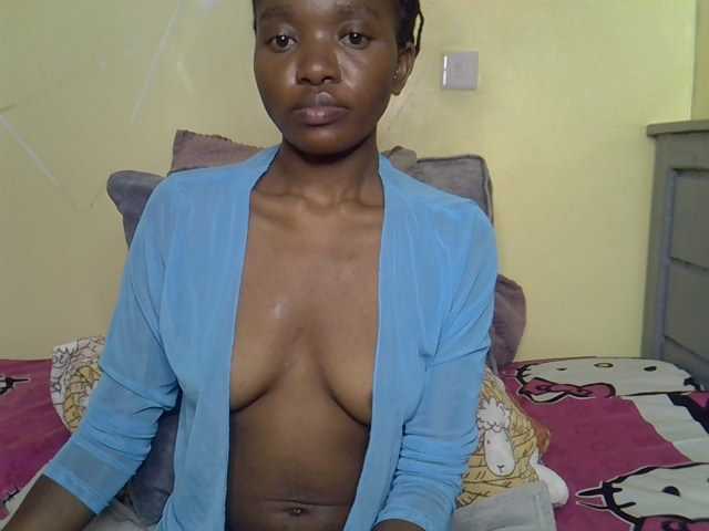 Eboniana live cam on BongaCams