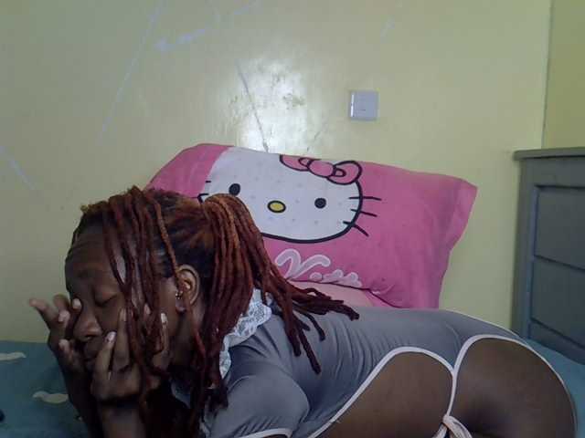Eboniana live cam on BongaCams