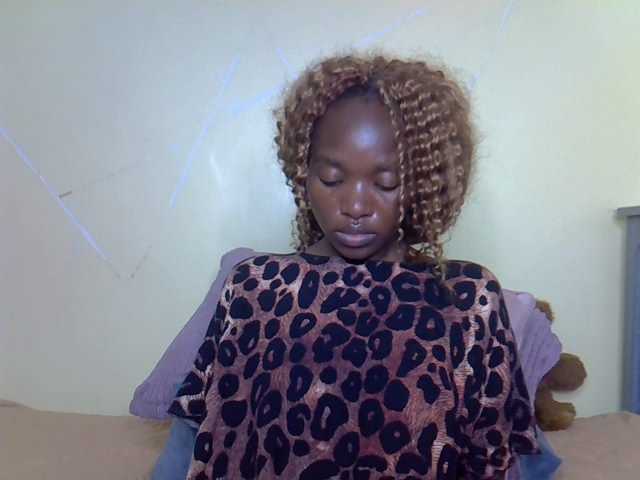 Eboniana live cam on BongaCams