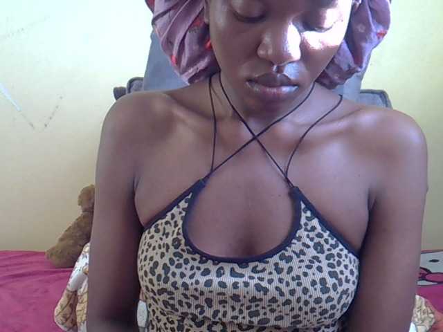 Eboniana live cam on BongaCams