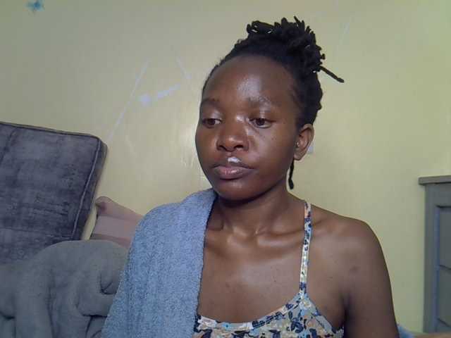Eboniana live cam on BongaCams