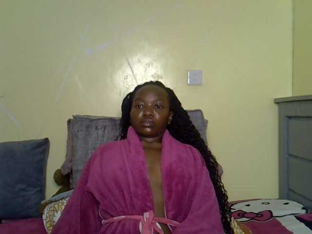 Eboniana live cam on BongaCams