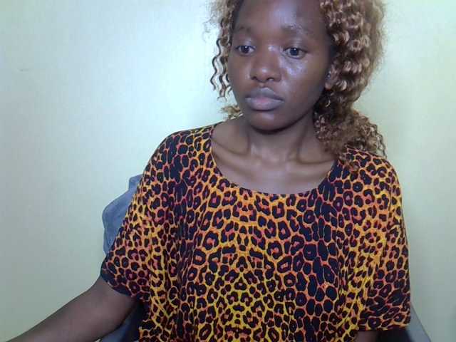 Eboniana live cam on BongaCams