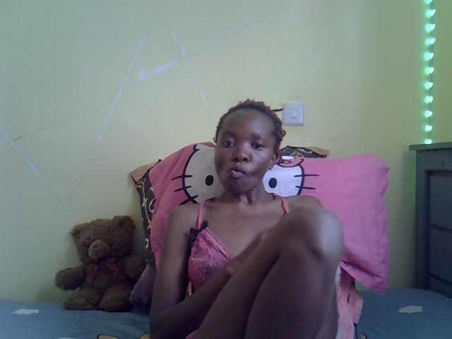 Eboniana live cam on BongaCams