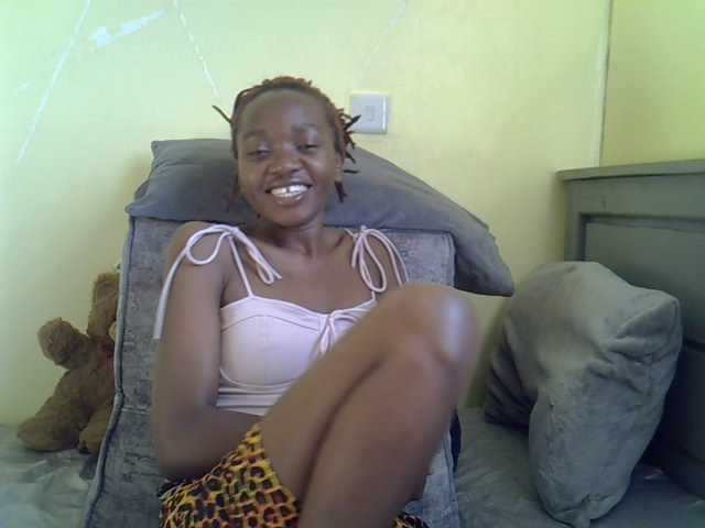 Eboniana live cam on BongaCams