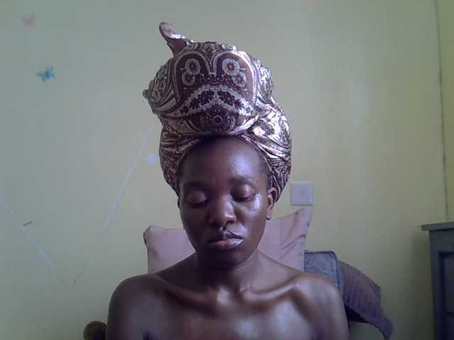 Eboniana live cam on BongaCams