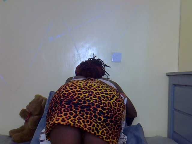 Eboniana live cam on BongaCams