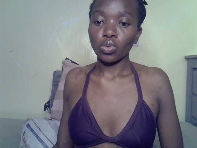 Eboniana live cam on BongaCams
