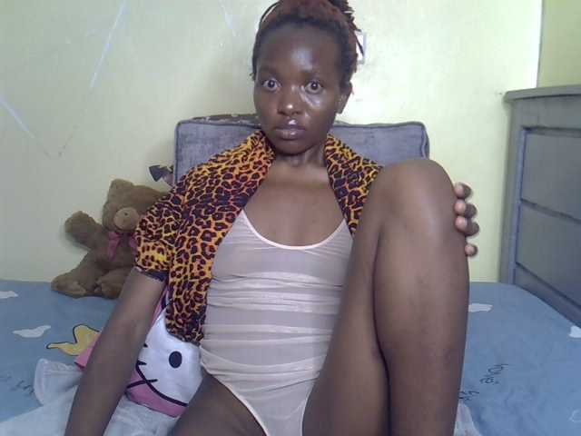 Eboniana live cam on BongaCams