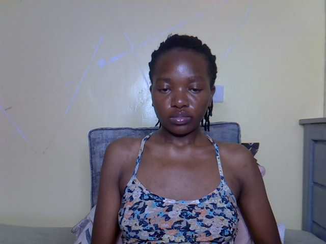 Eboniana live cam on BongaCams