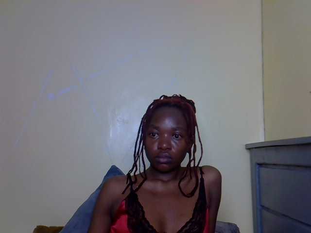 Eboniana live cam on BongaCams