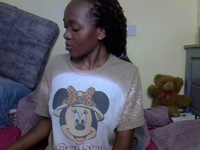 Eboniana live cam on BongaCams